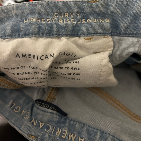 American Eagle ripped jeans - Picture 2 of 2